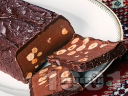 Шоколадов ганаш – глазура за торти, рула, бисквити, мъфини - снимка на рецептата